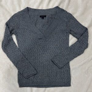Banana Republic Charcoal V-Neck Sweater-size S